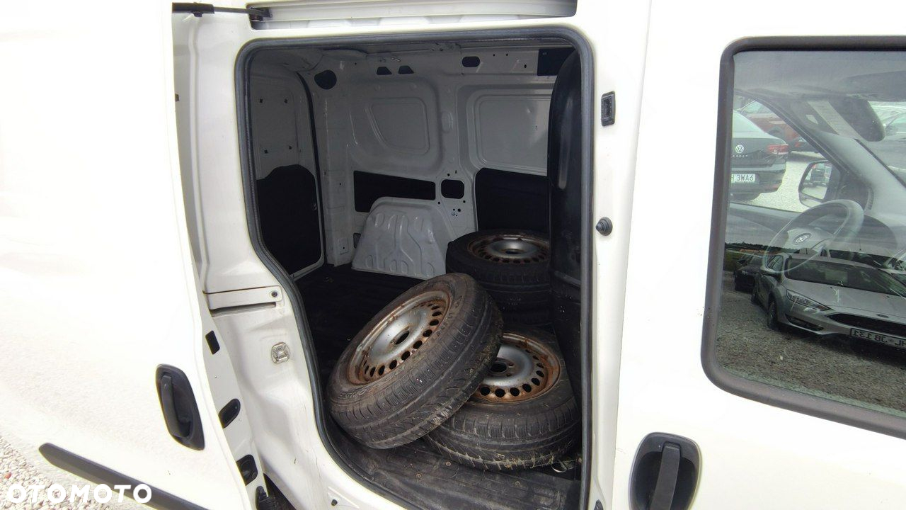Opel Combo - 22