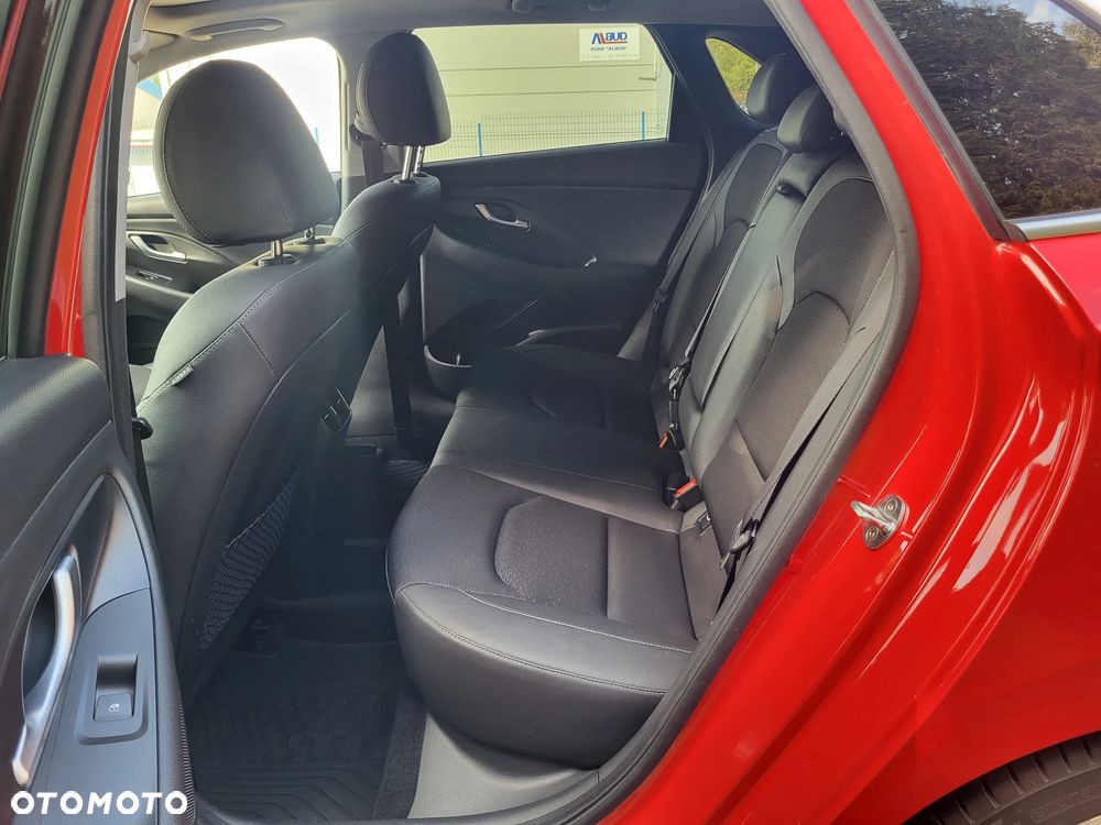 Hyundai i30 1.4 T-GDI DCT Premium - 16