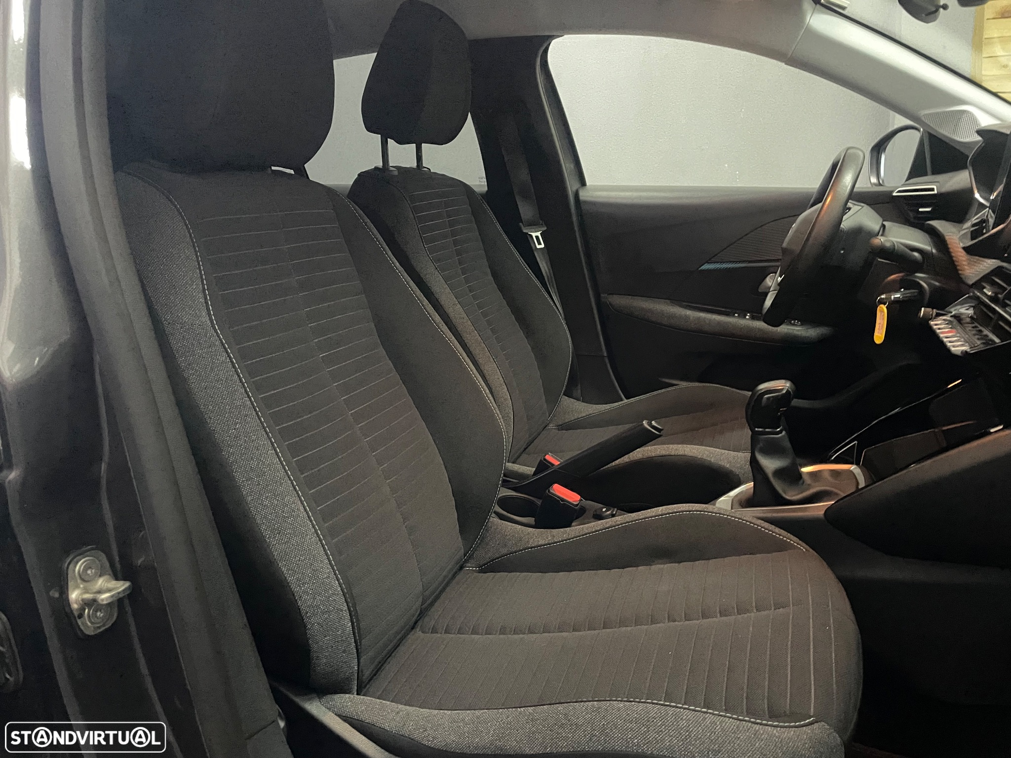 Peugeot 208 1.2 PureTech SE Style - 18