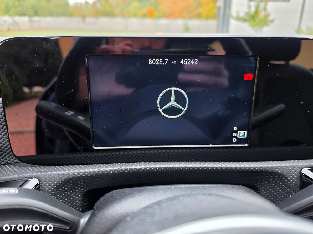 Mercedes-Benz CLA - 12