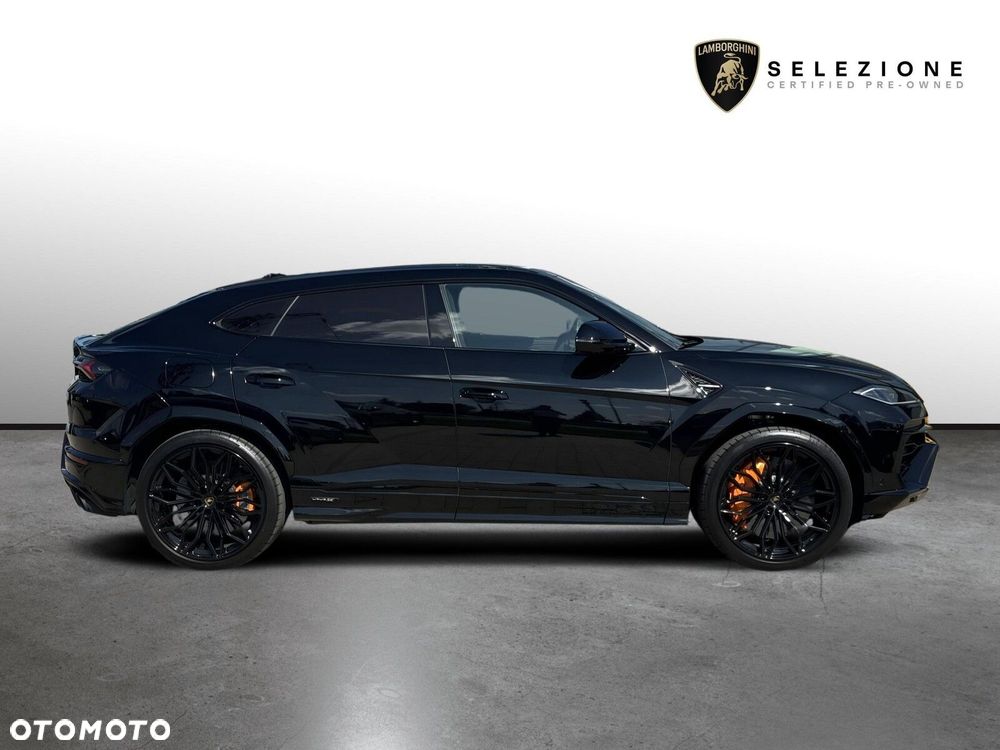 Lamborghini Urus - 3