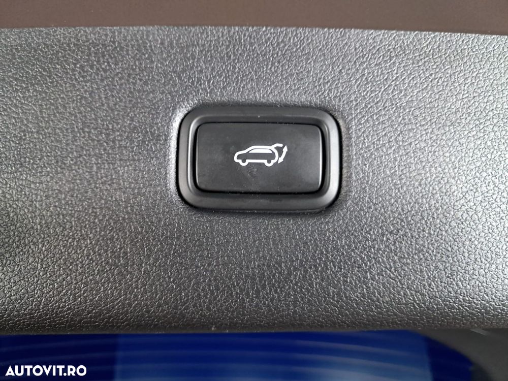 Hyundai Tucson 2.0 CRDI 4WD 6AT Style - 19
