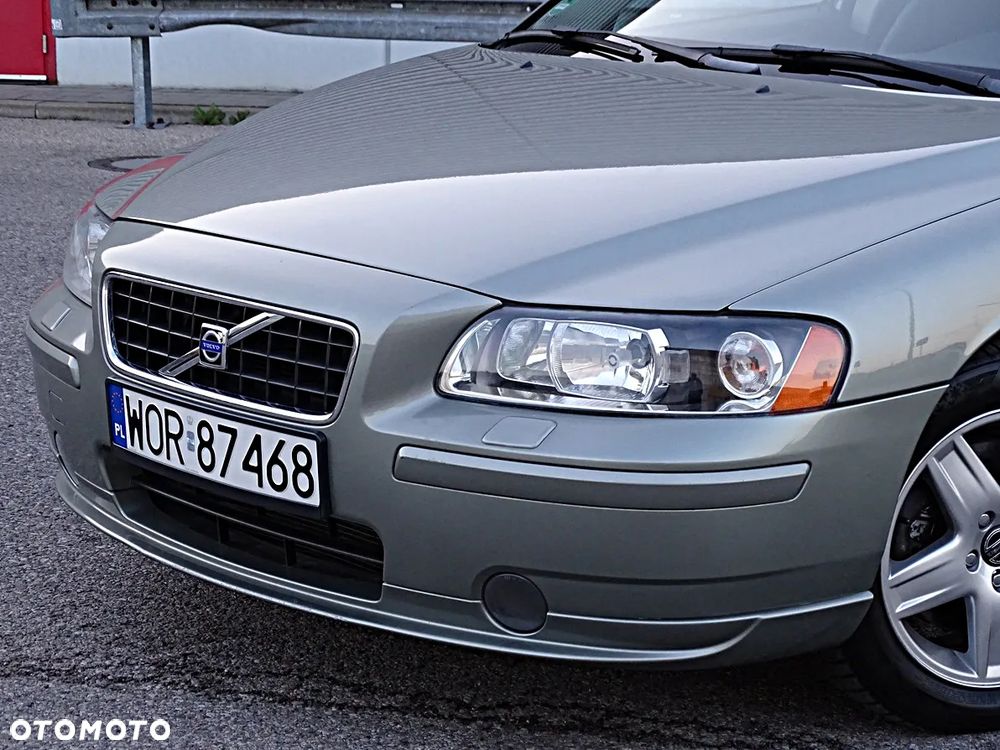 Volvo S60 2.4 Momentum - 5