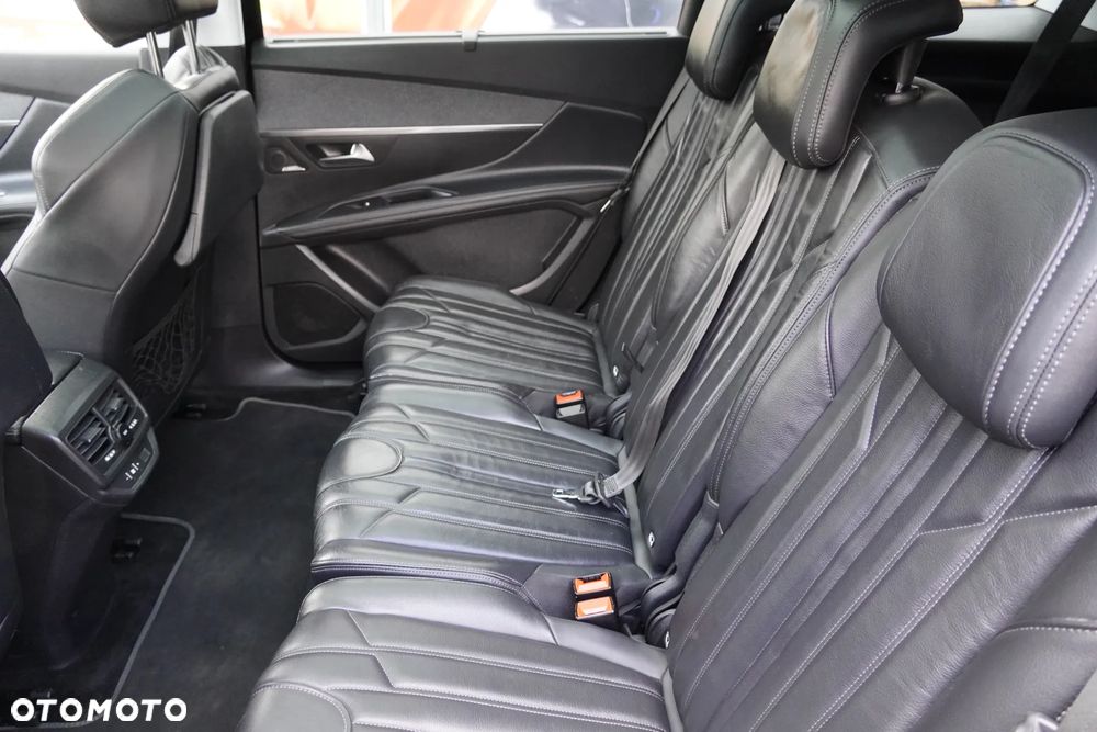 Peugeot 5008 1.6 PureTech Allure S&S EAT8 - 16