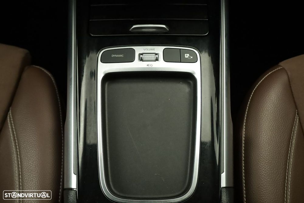 Mercedes-Benz GLB 180 d AMG Line - 14
