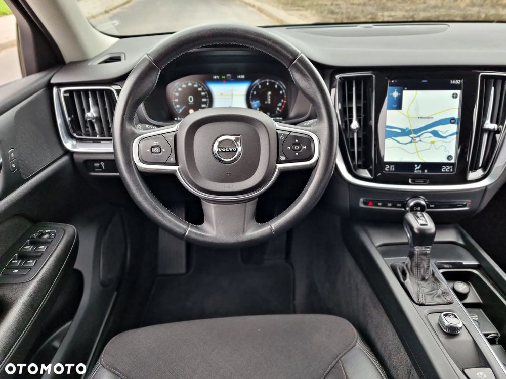 Volvo V60 T5 Geartronic Momentum - 24