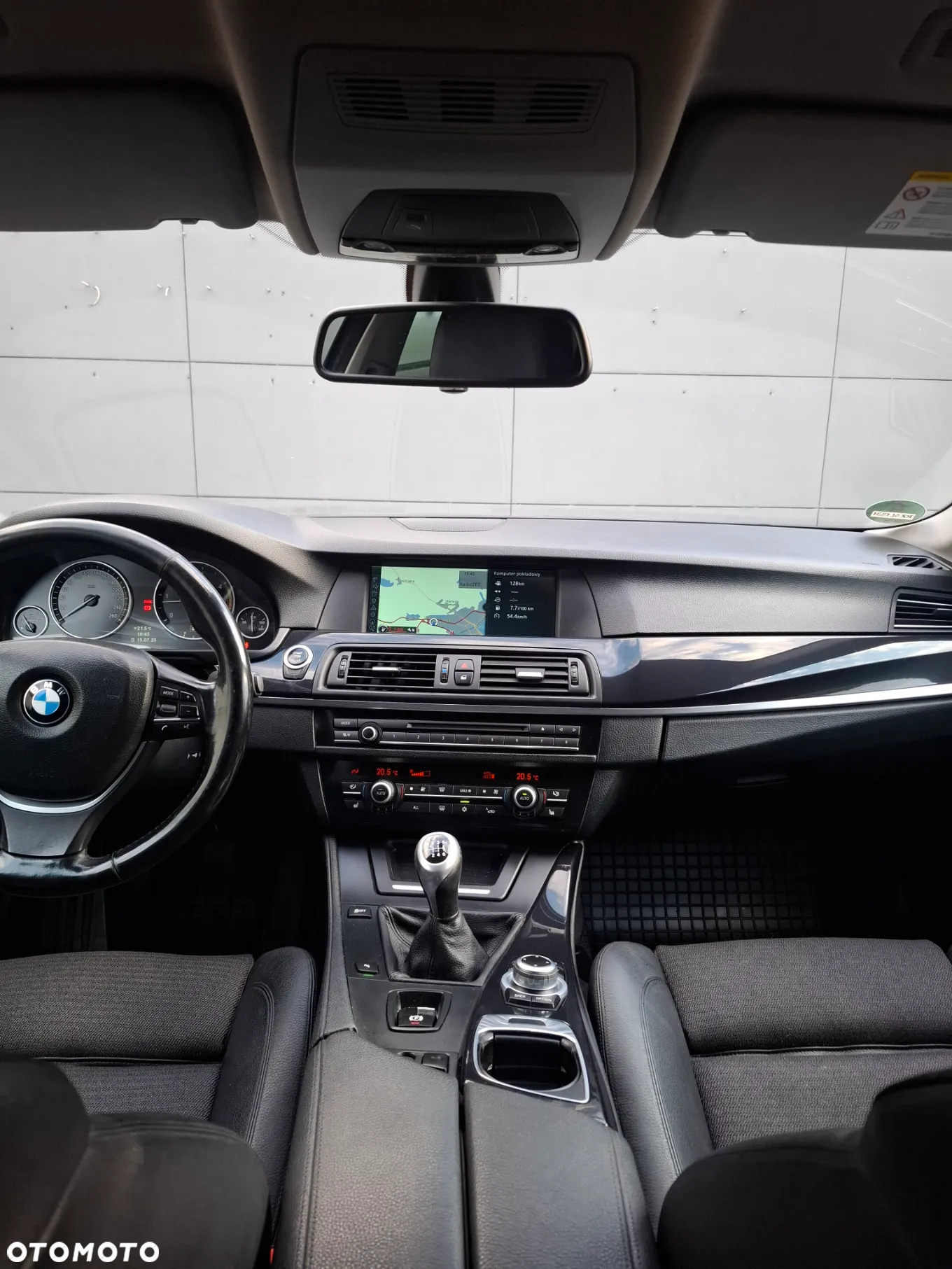 BMW Seria 5 525d - 22