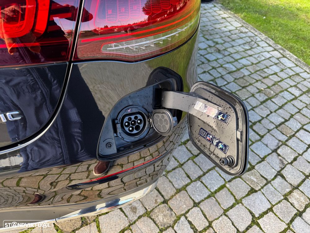 Mercedes-Benz GLC 300 e 4Matic - 21