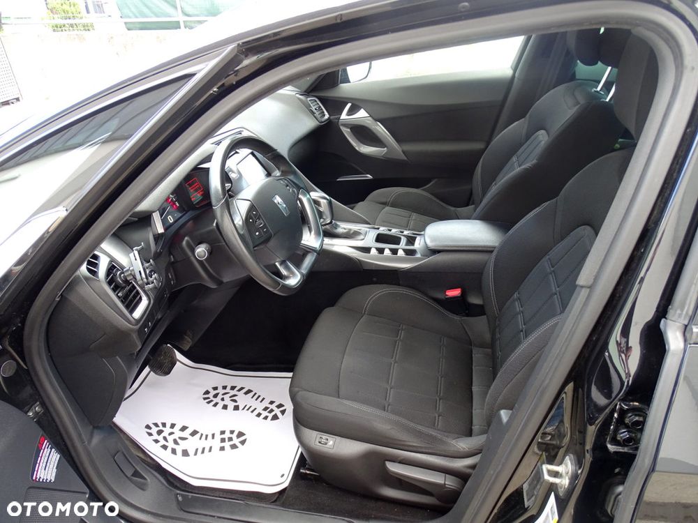 DS Automobiles DS 5 - 9