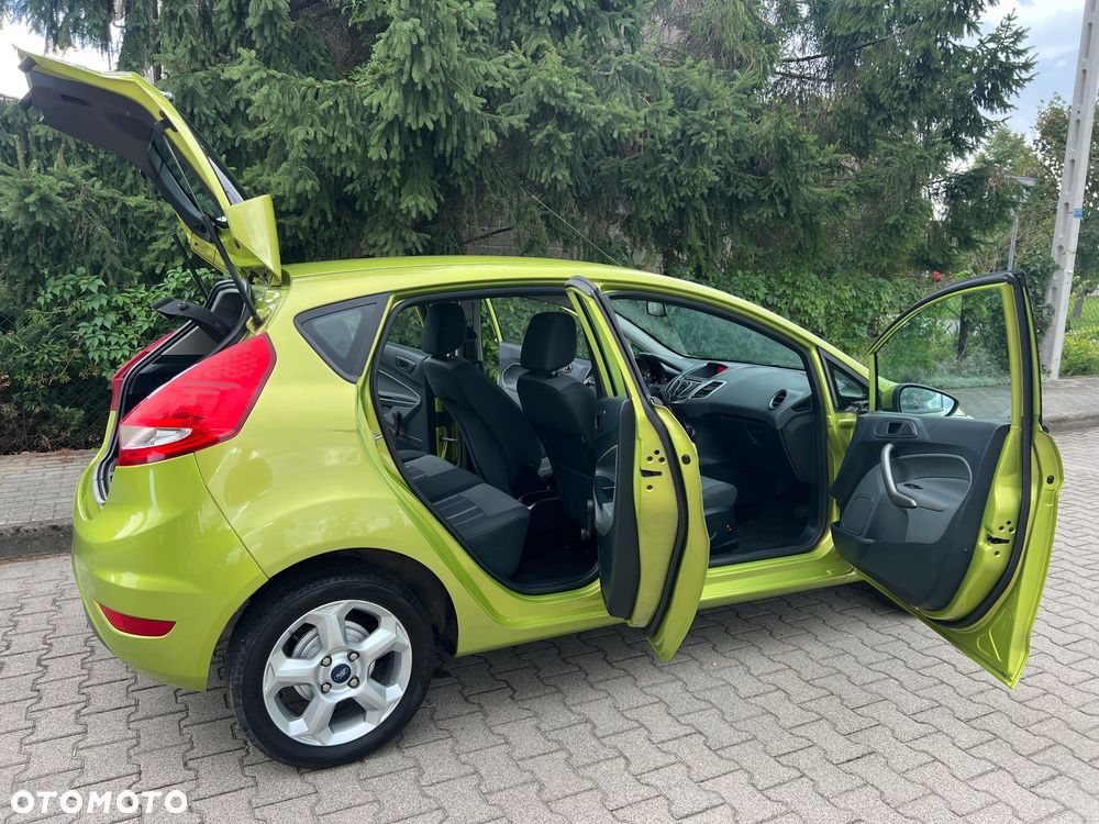 Ford Fiesta - 14
