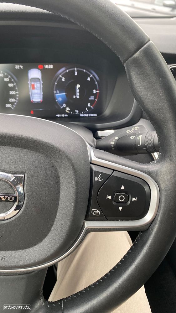 Volvo V60 2.0 D3 Momentum Plus Geartronic - 30