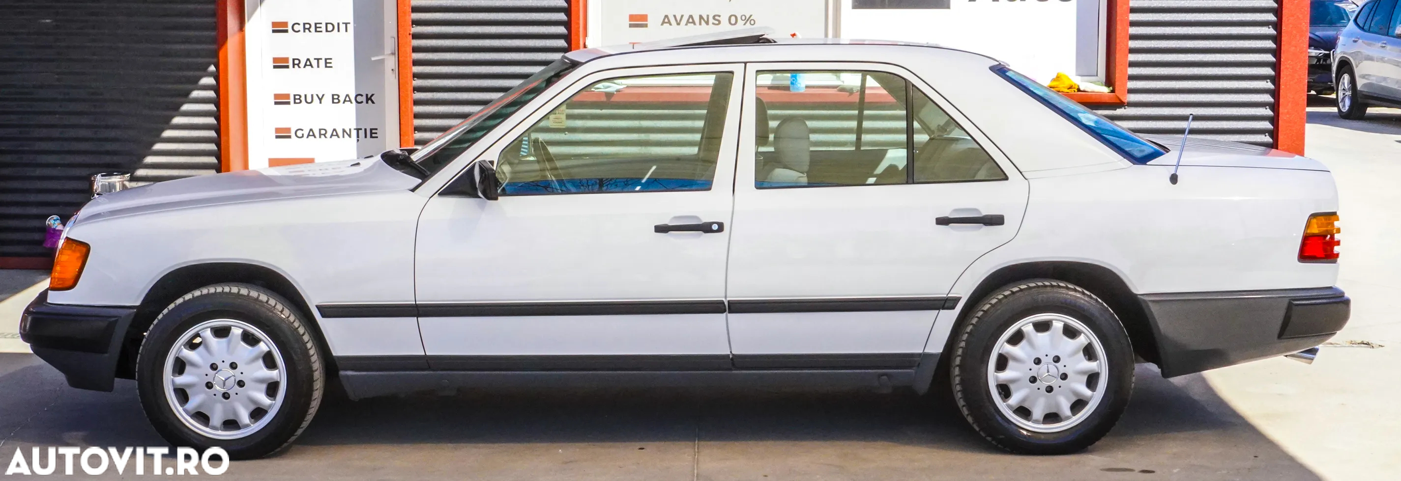 Mercedes-Benz E - 10