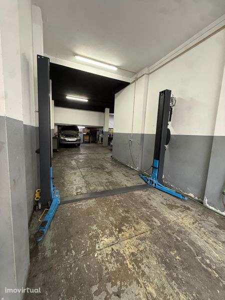 TRESPASSE Oficina mecânica no centro do Porto - Grande imagem: 3/11