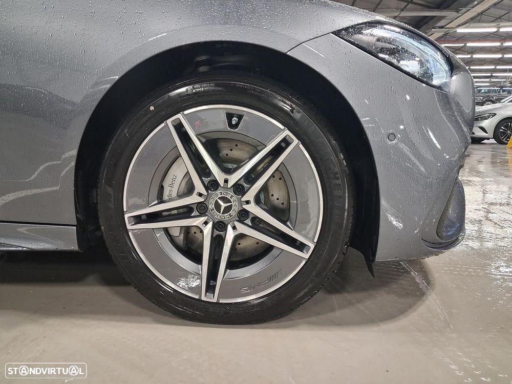 Mercedes-Benz C 300 de AMG Line - 4