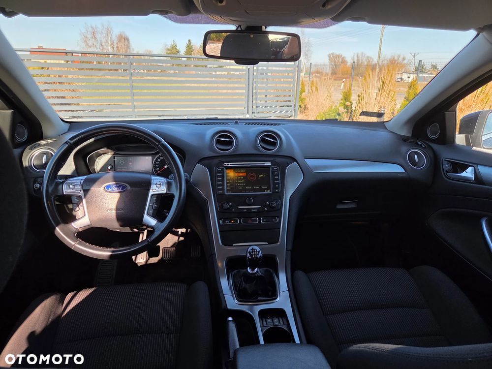 Ford Mondeo 2.0 TDCi Titanium - 11