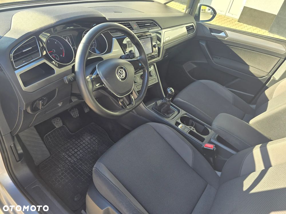 Volkswagen Touran 1.6 TDI BMT SCR Comfortline - 18