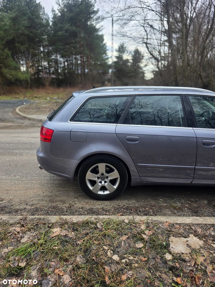 Audi A4 Avant 2.0 T FSI - 13