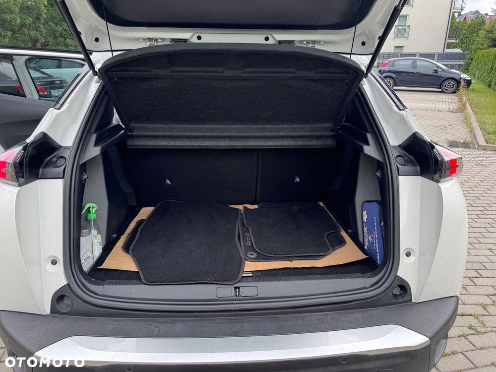 Peugeot 2008 1.2 PureTech Allure Pack S&S EAT8 - 6