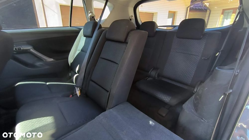 Toyota Verso 2.2 D-CAT Sol 7os - 21