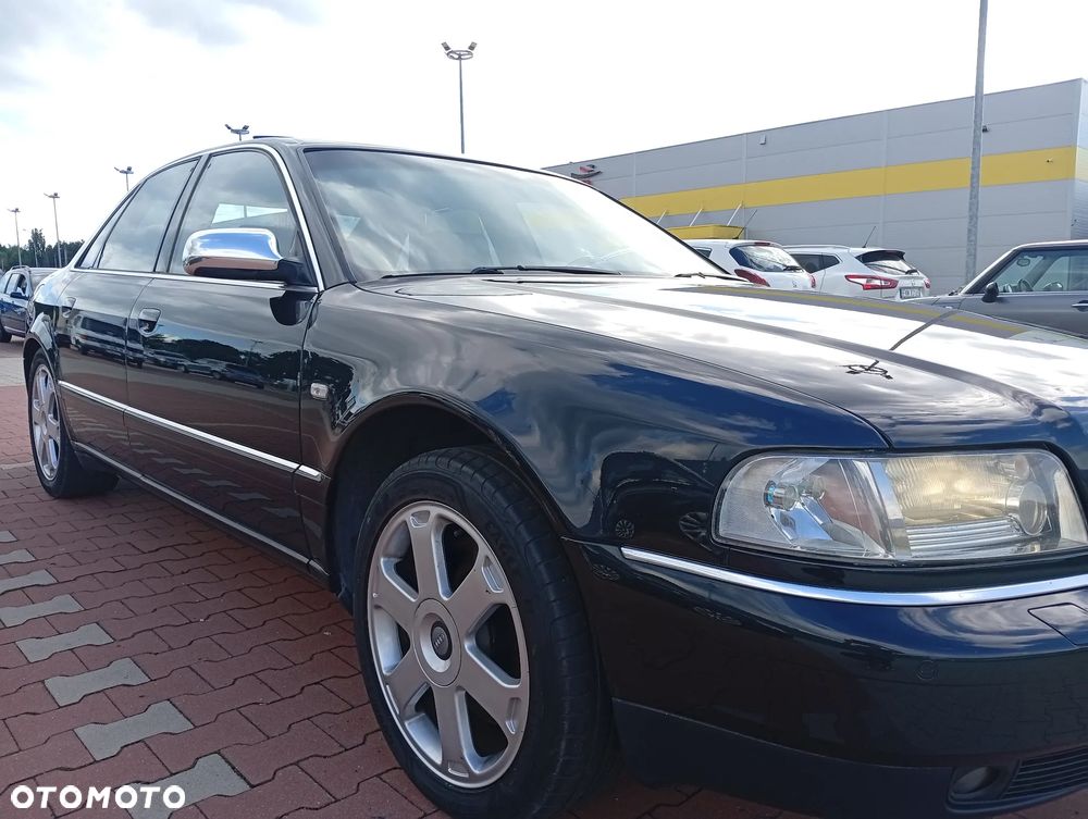 Audi S8 - 6