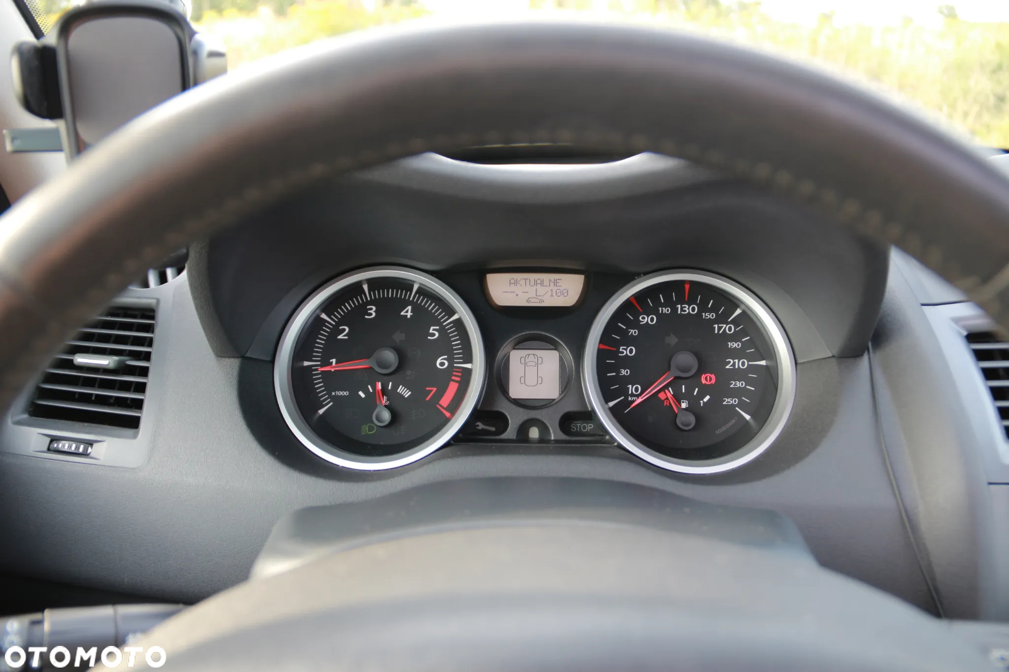 Renault Megane 1.6 Grandtour Exception - 12