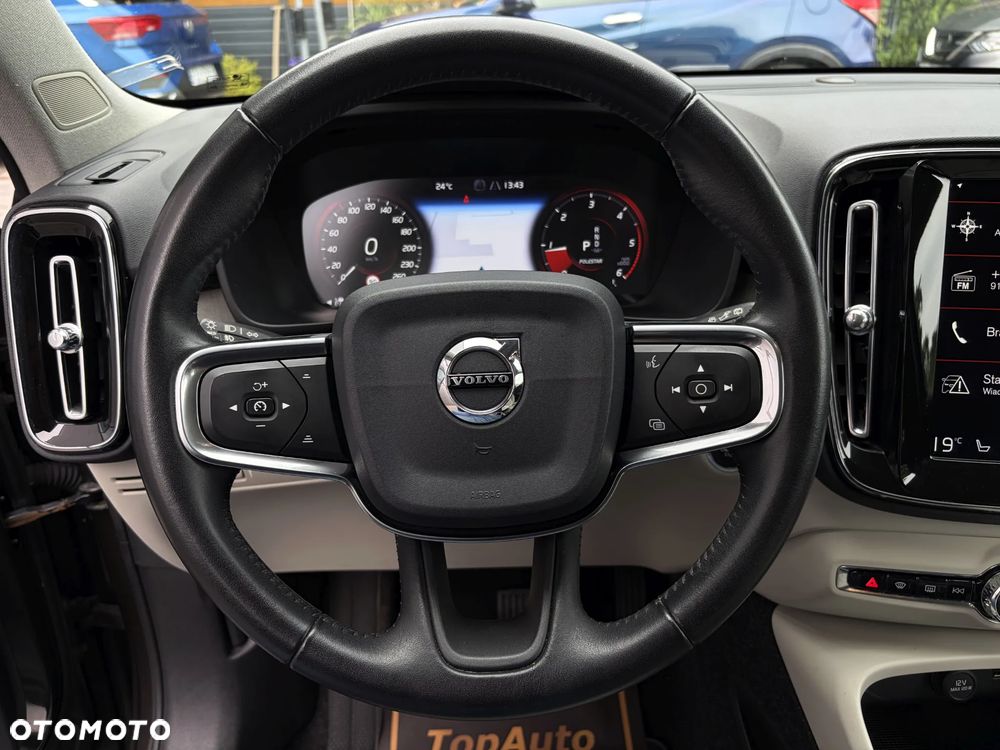 Volvo XC 40 D4 AWD Inscription - 22