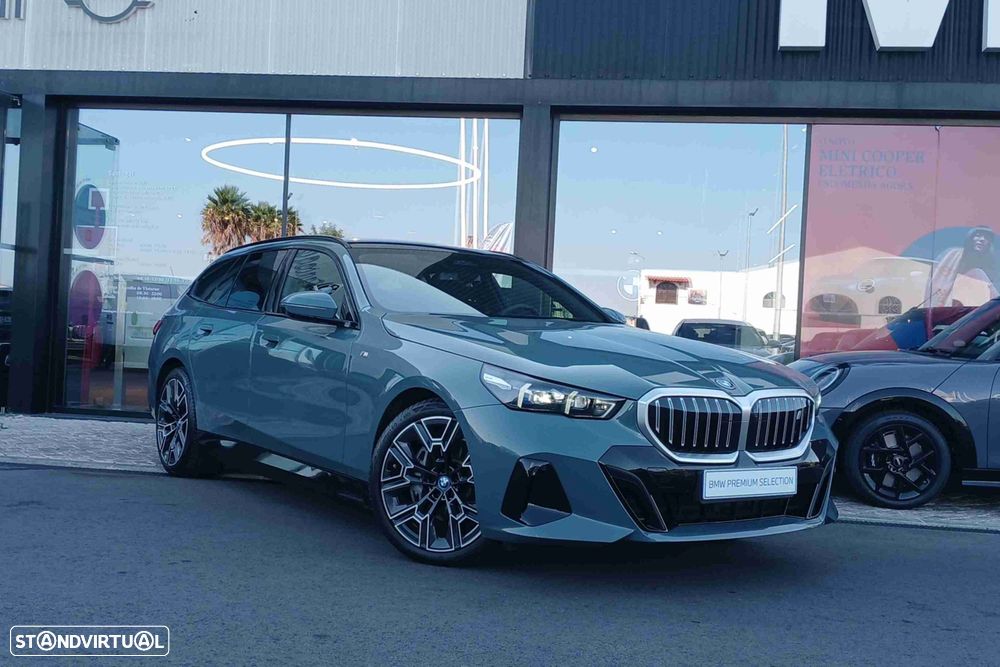 BMW i5 Touring eDrive40