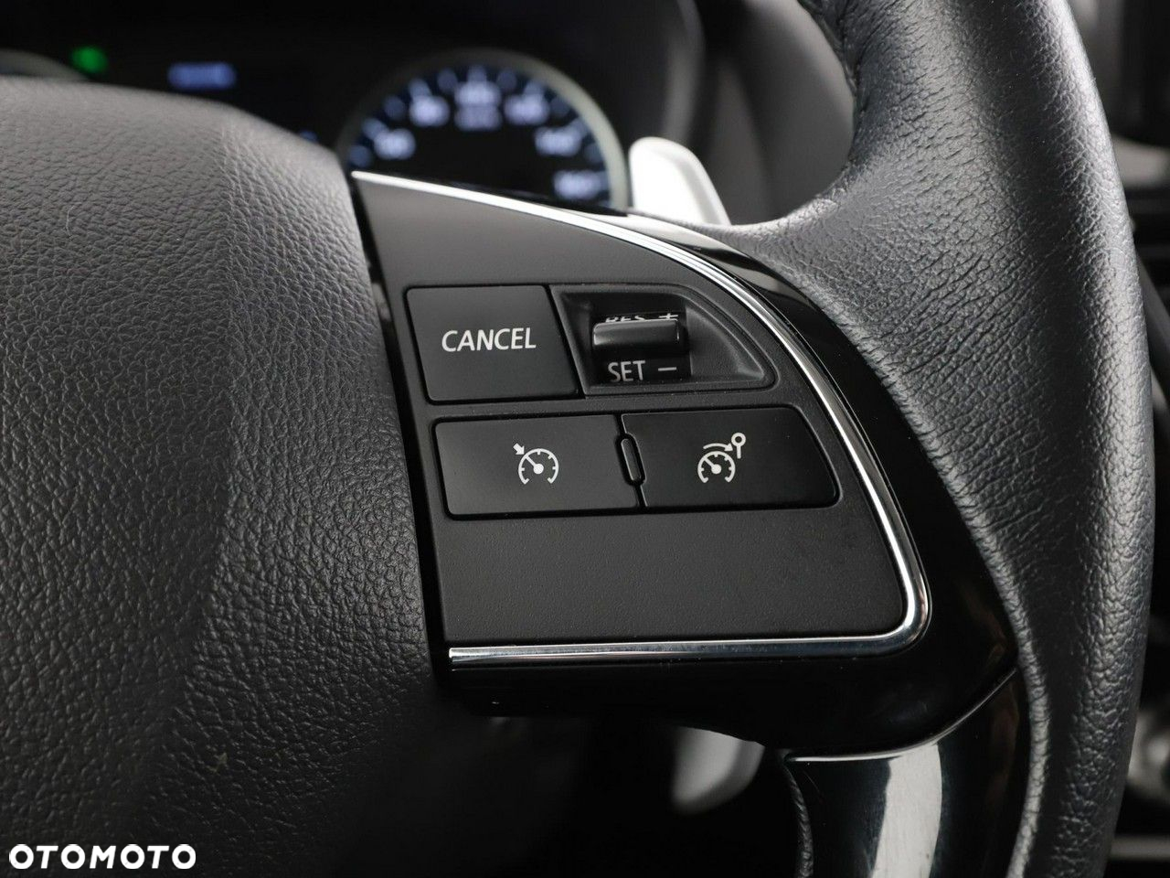 Mitsubishi Eclipse Cross Plug-In Hybrid 4WD Basis - 30