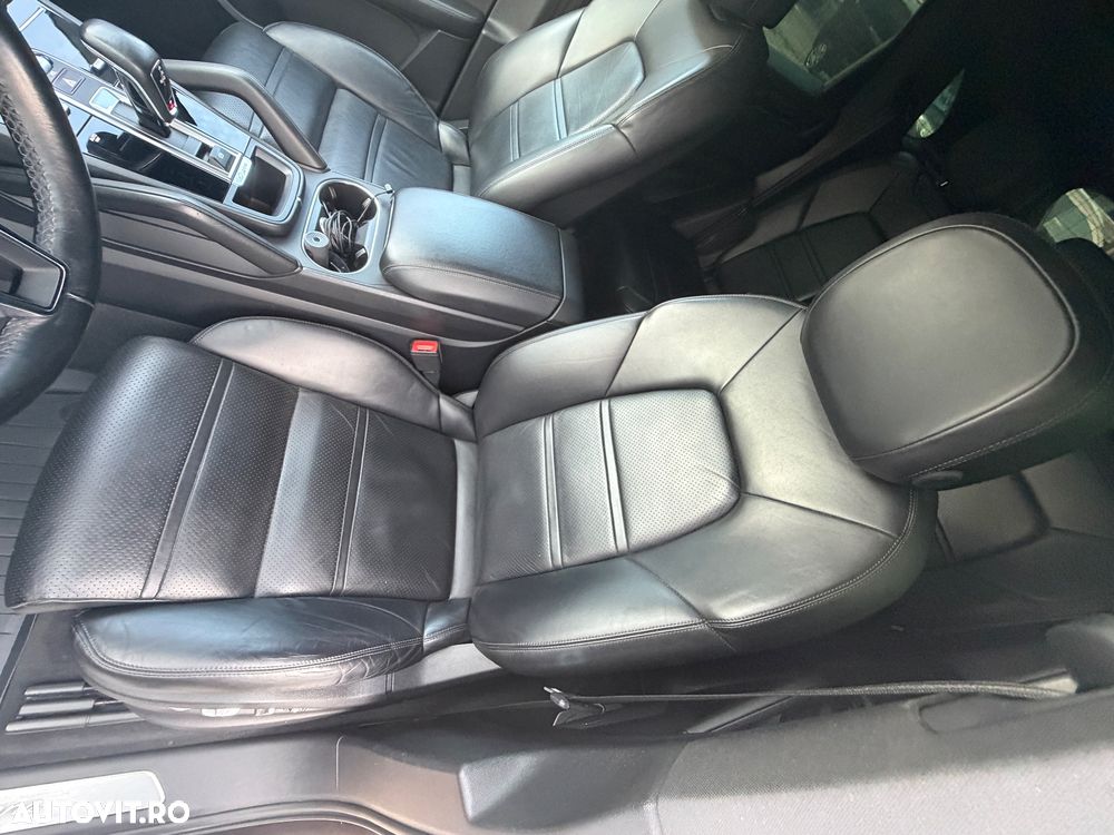 Porsche Cayenne Standard - 13