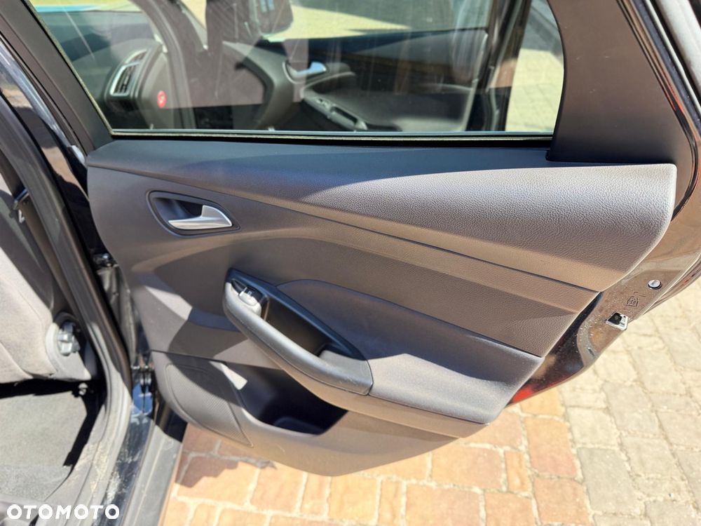 Ford Focus - 21