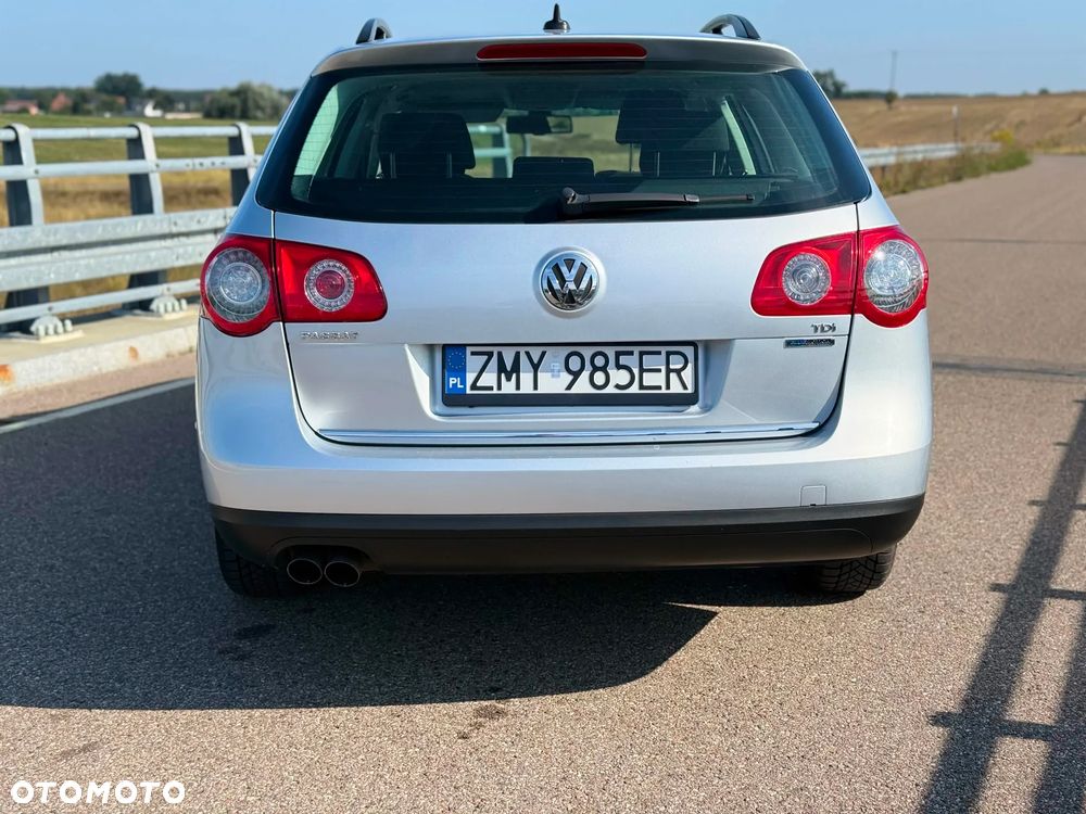 Volkswagen Passat 2.0 TDI Comfortline - 13