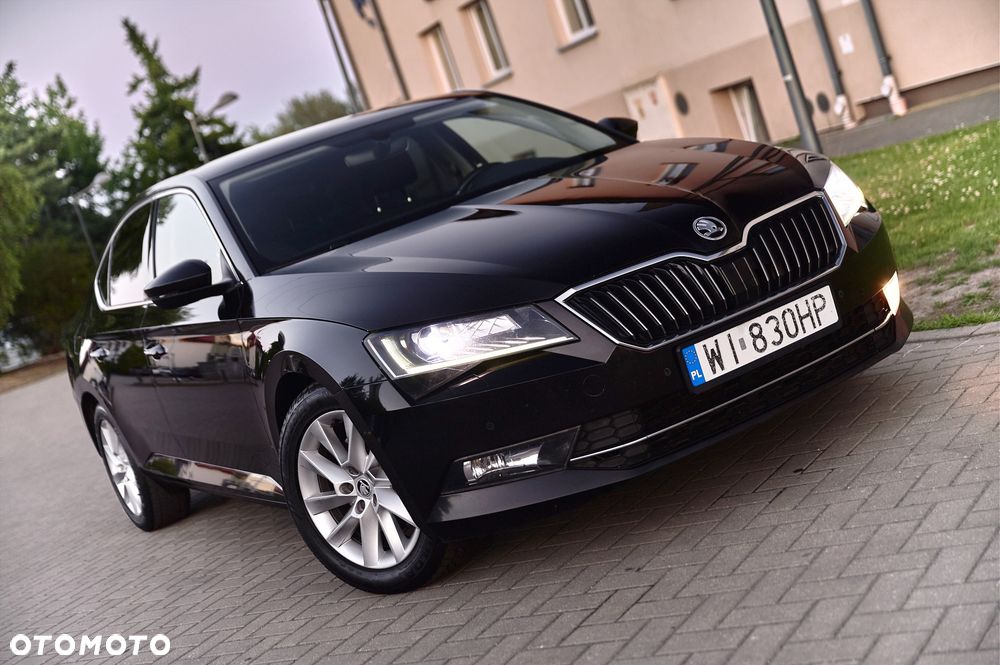 Skoda Superb 2.0 TDI Ambition DSG7 - 3