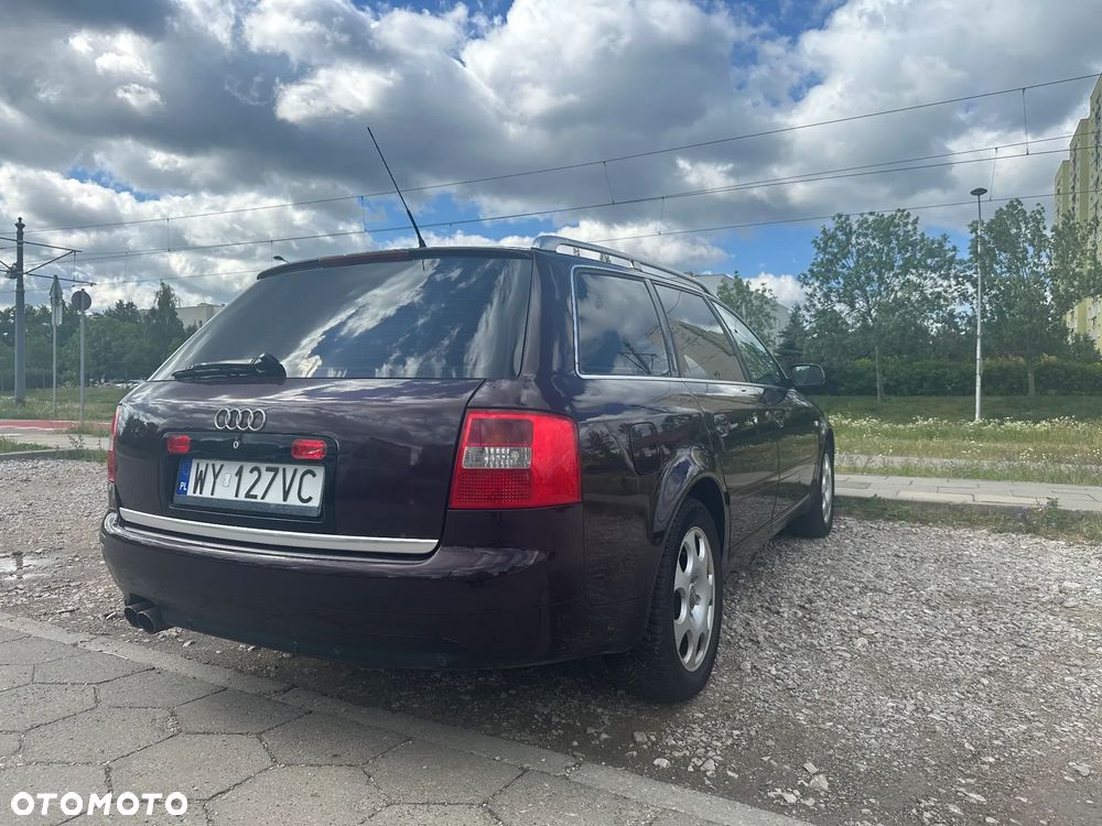 Audi A6 Avant 2.4 - 13
