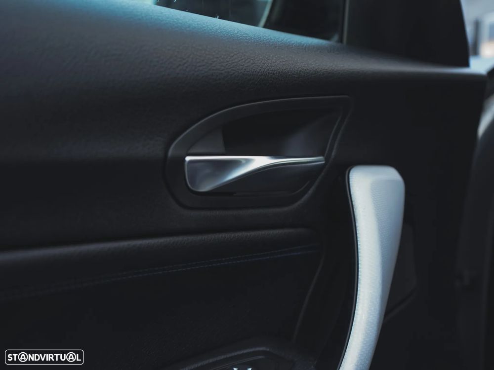 BMW 118 d Pack M Shadow Auto - 24