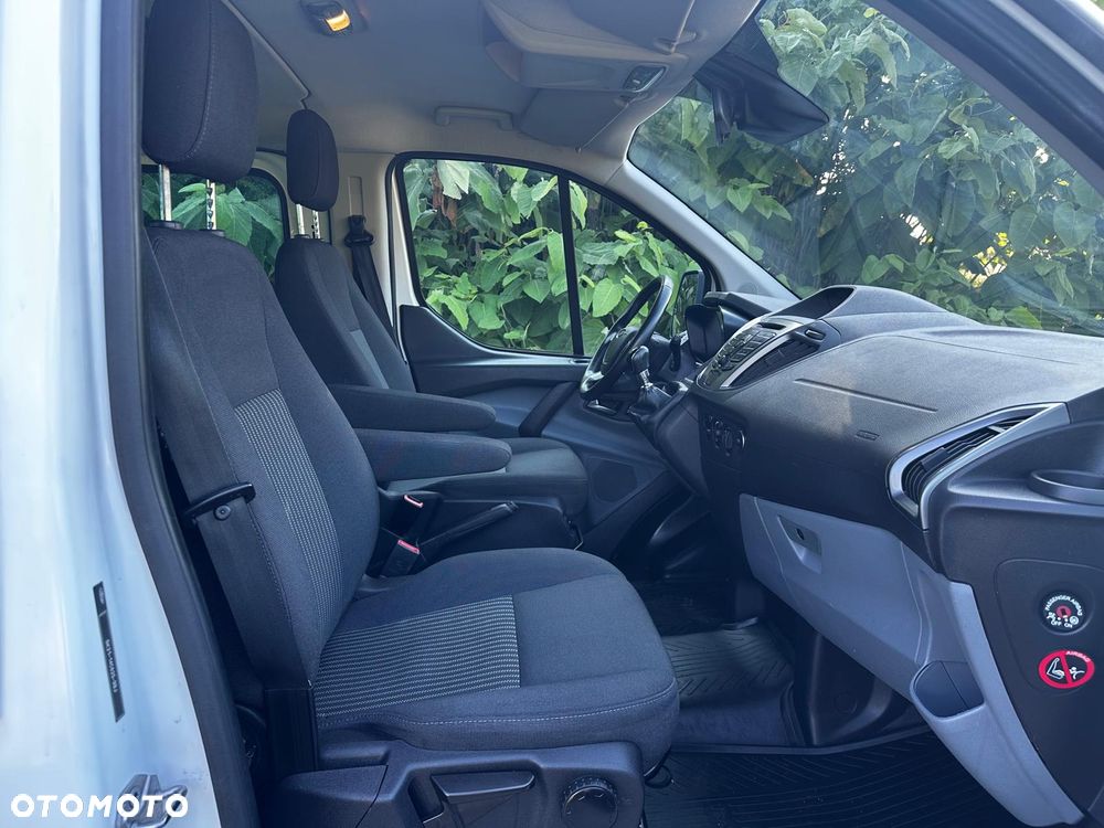 Ford Transit Custom - 32