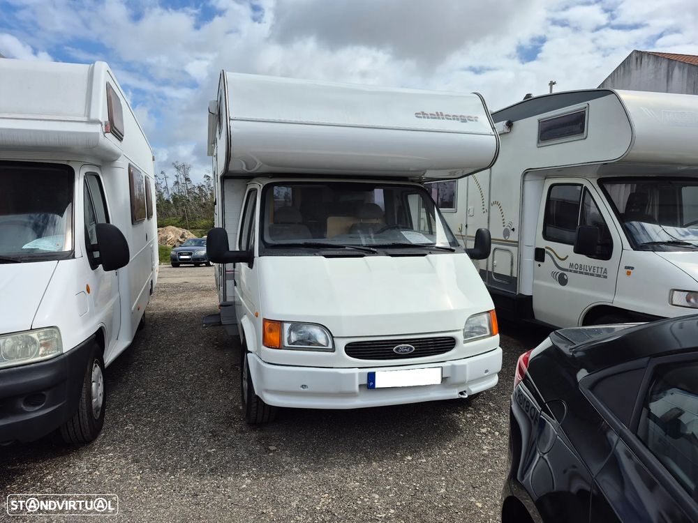 Challenger Genesis FORD TRANSIT 2.5 TD - 6 DORMIDAS - 6 LUGARES - 3
