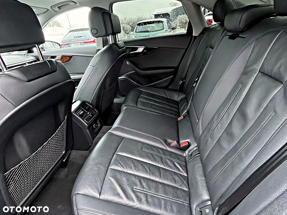 Audi A4 Limousine 2.0 TFSI Quattro S tronic - 17