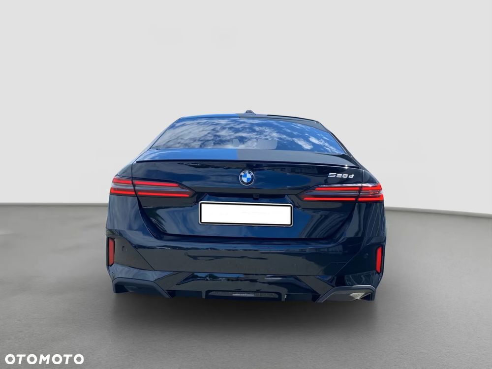 BMW Seria 5 520d mHEV M Sport - 6