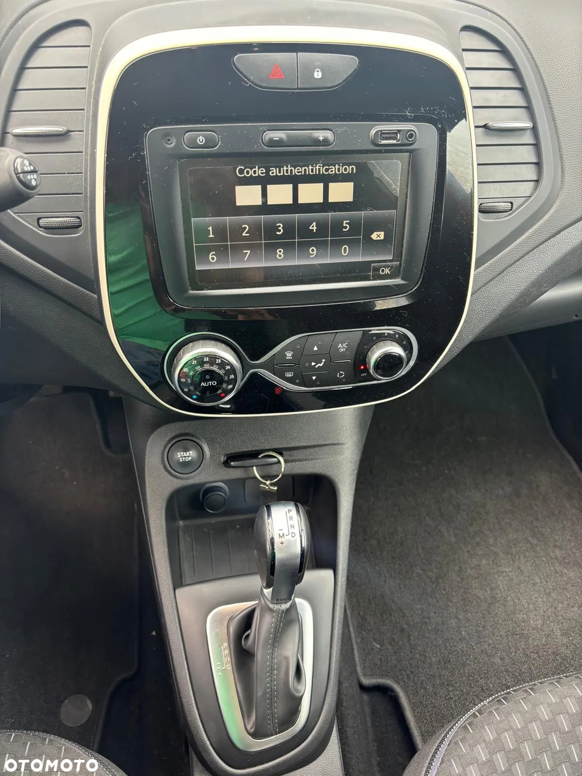 Renault Captur (ENERGY) dCi 90 EDC LIMITED - 17