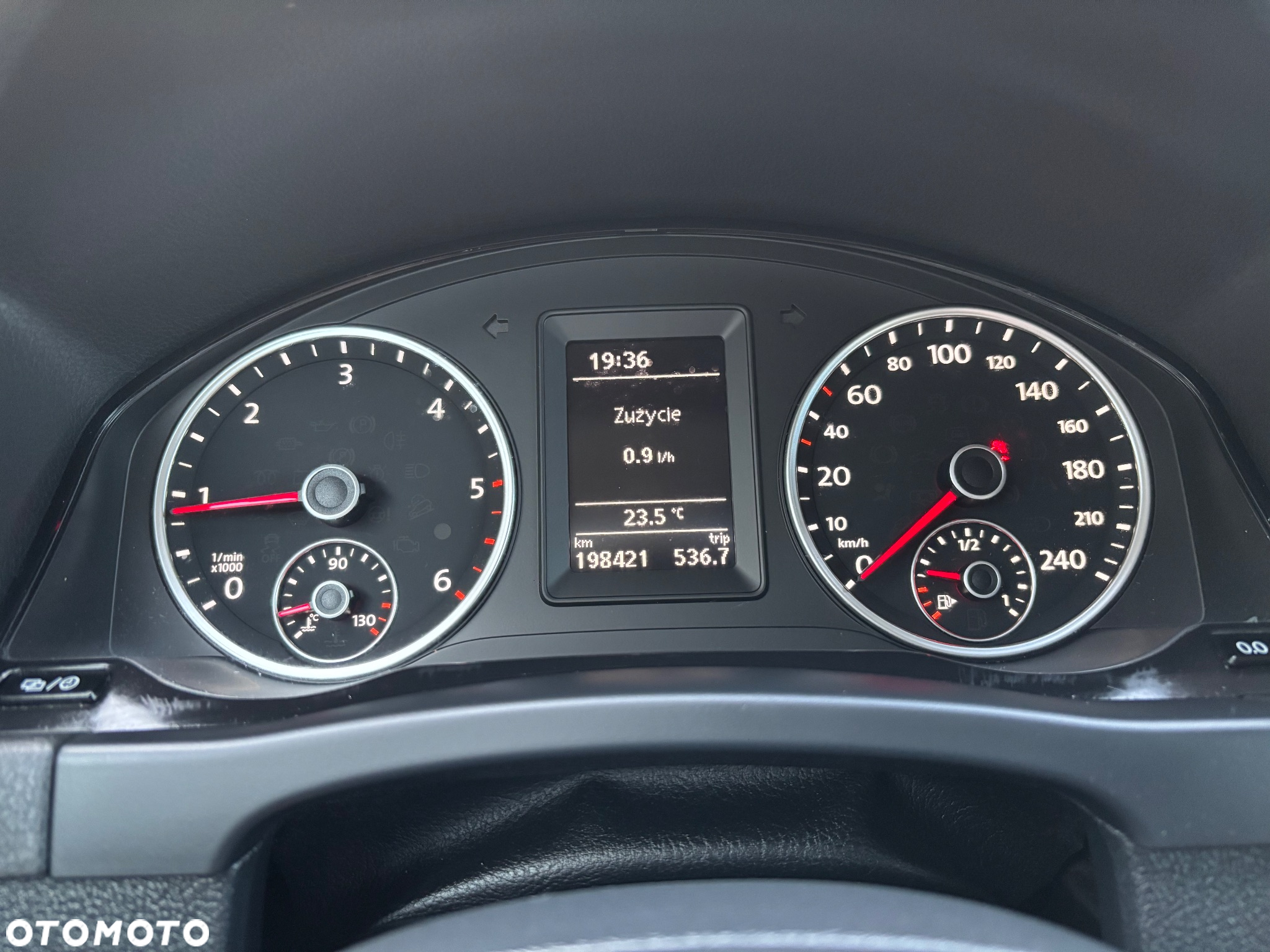 Volkswagen Tiguan 2.0 TDI Perfectline - 14