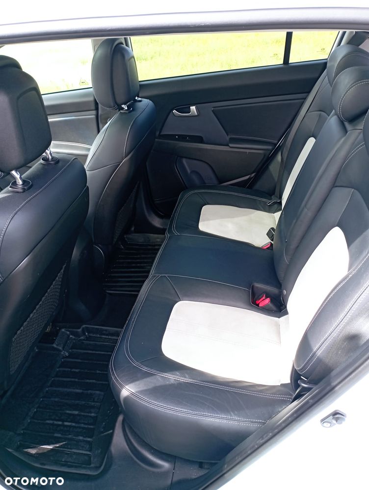 Kia Sportage 2.0 CRDI L - 11