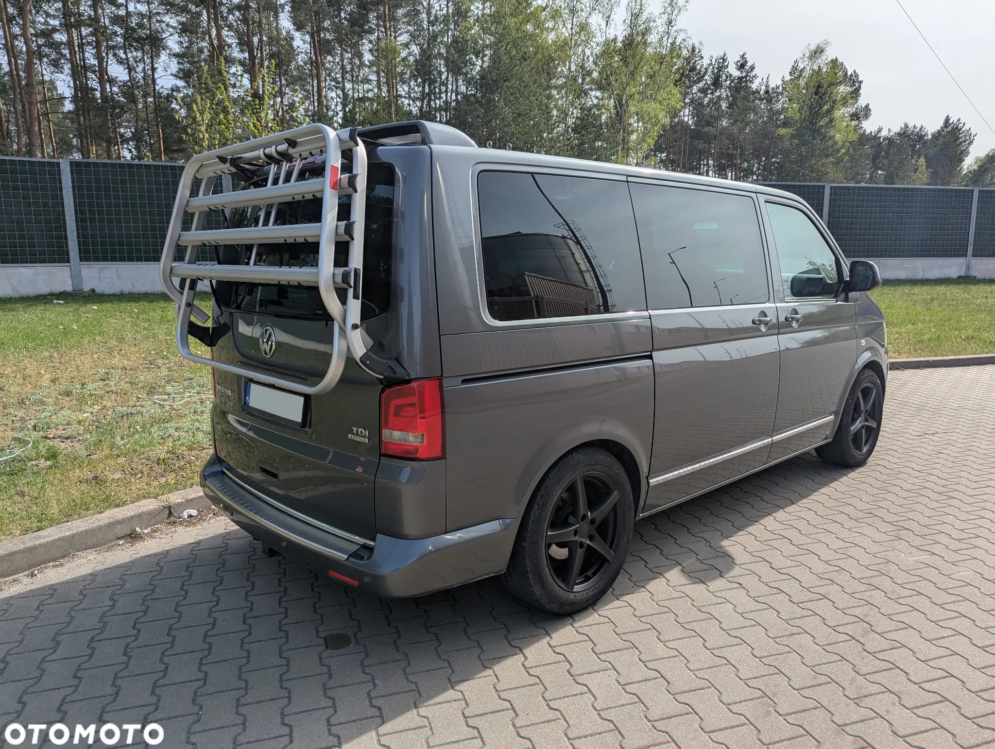 Volkswagen Multivan - 5