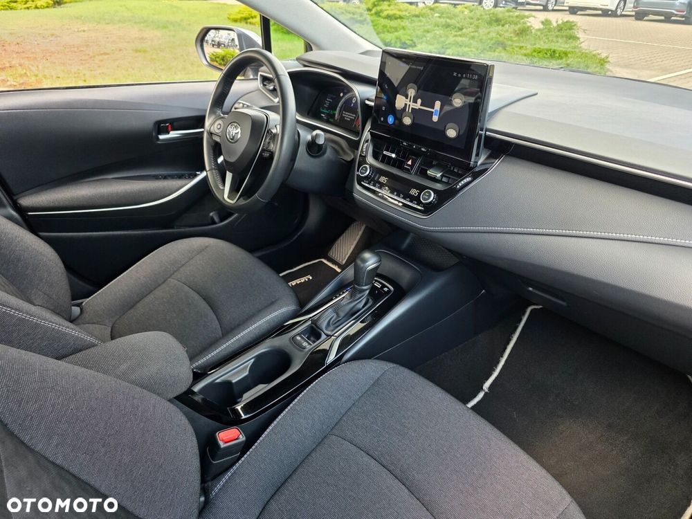 Toyota Corolla 1.8 Hybrid Comfort - 30