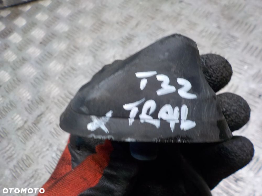 NISSAN X-TRAIL T32 PODSTAWA ANTENY - 3