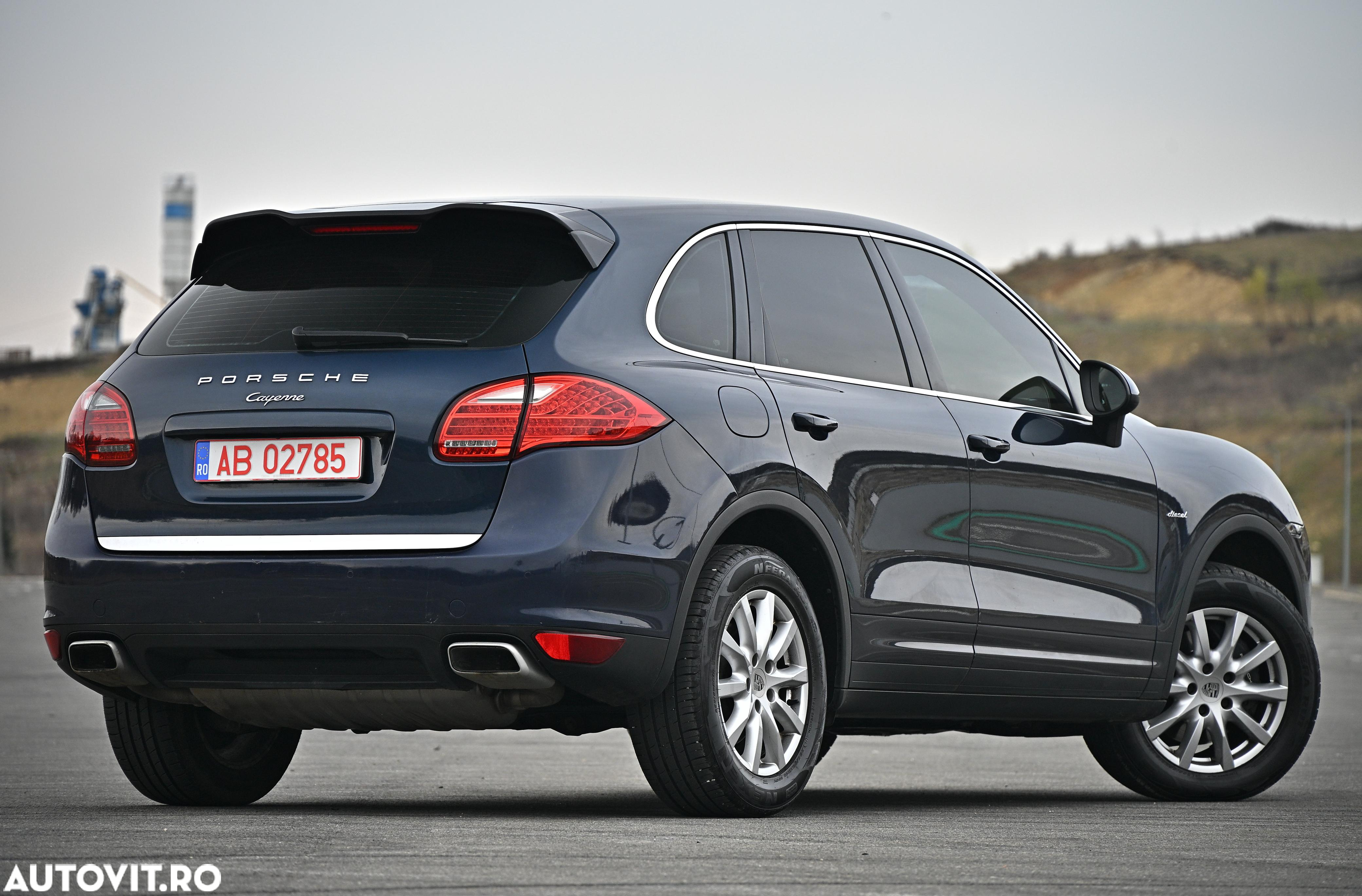 Porsche Cayenne - 12