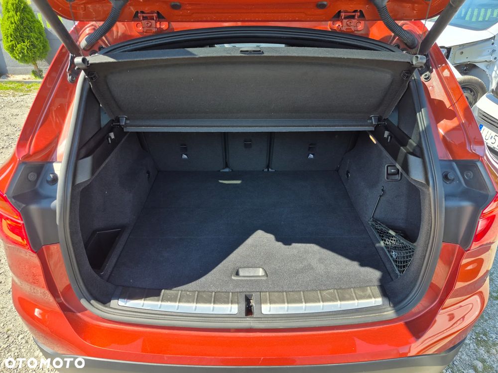 BMW X1 xDrive20i GPF xLine - 16