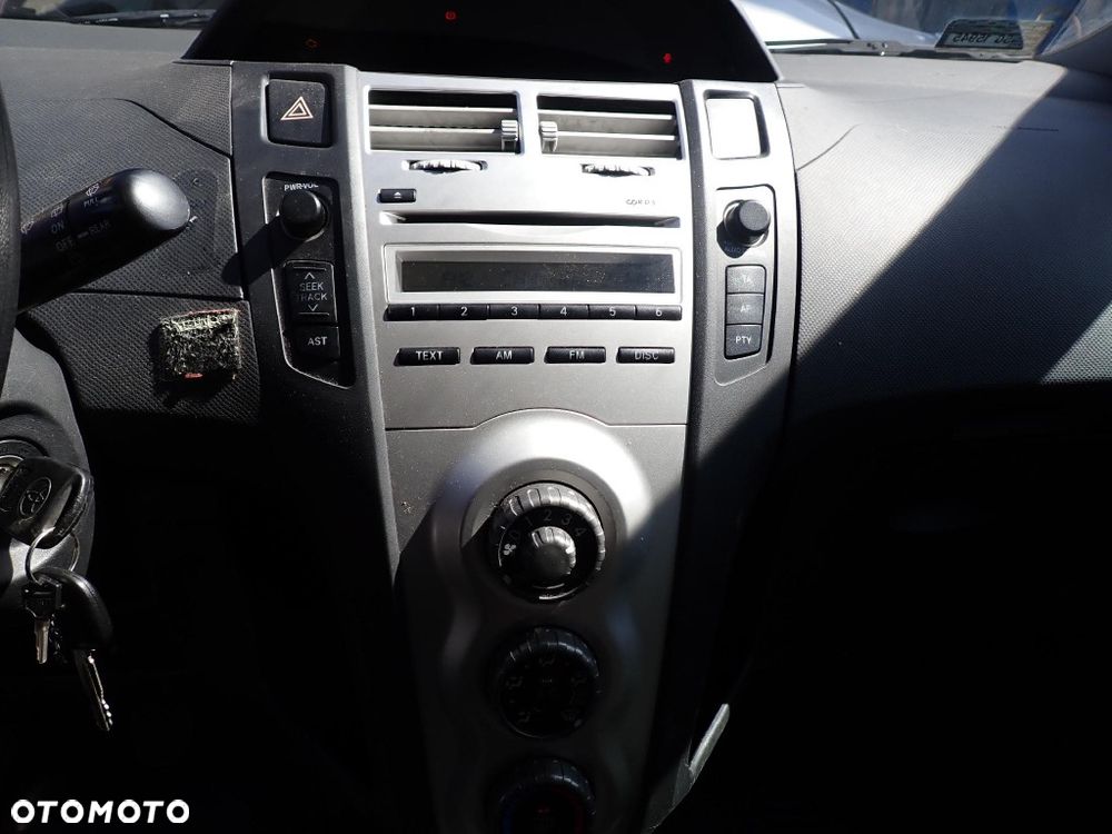 CZĘŚCI - Toyota Yaris II 1,3 VVT-I 87KM 2SZ-FE FILM HB 3D lakier 3P0 2007r. INDEX - 9980 - 10