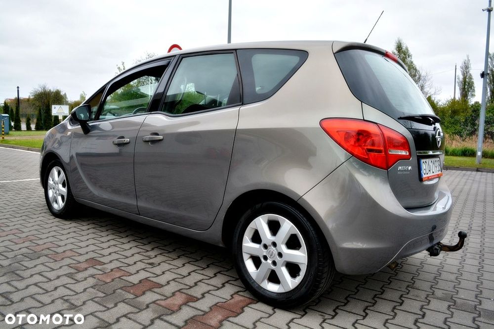 Opel Meriva 1.4 T Essentia S&S - 4