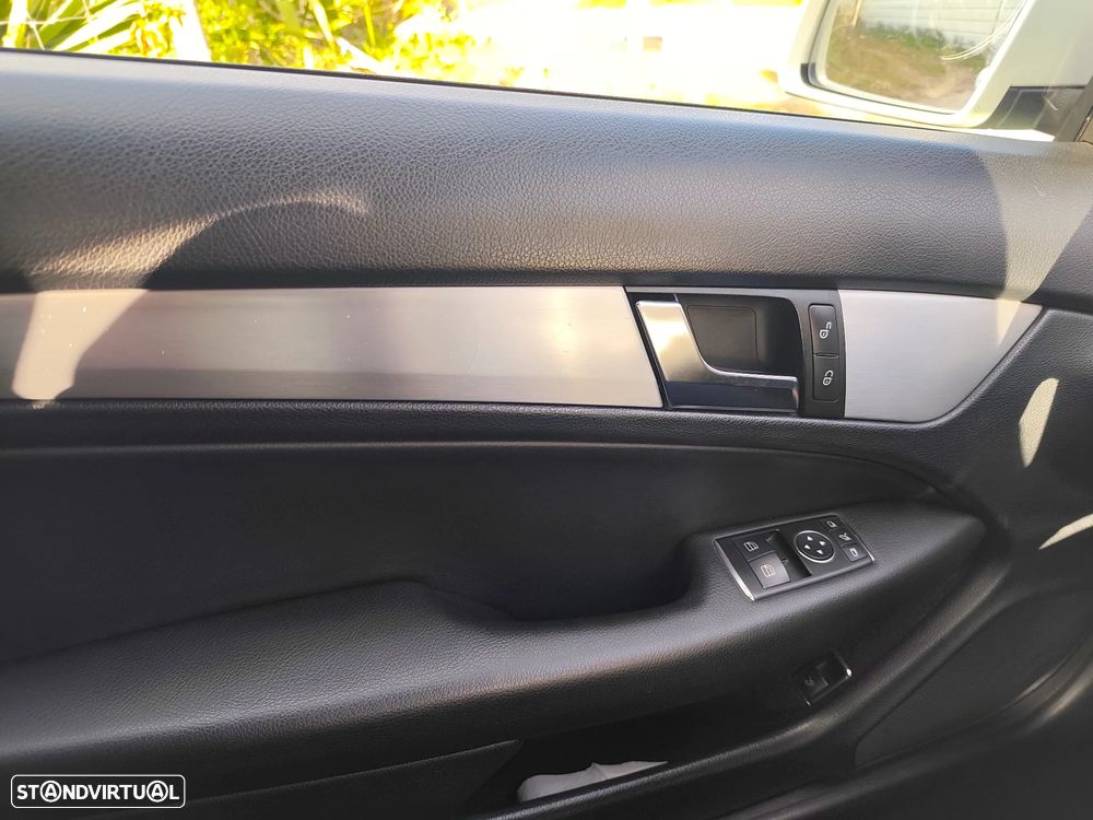 Mercedes-Benz C 250 - 24