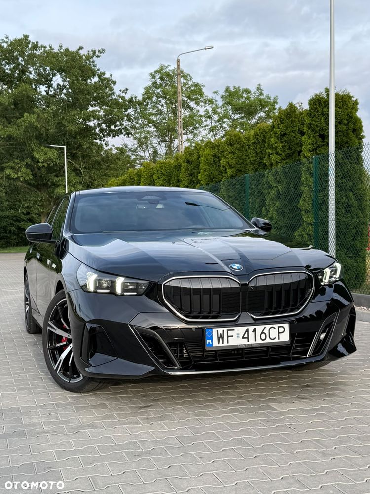 BMW Seria 5 540d xDrive mHEV M Sport - 2